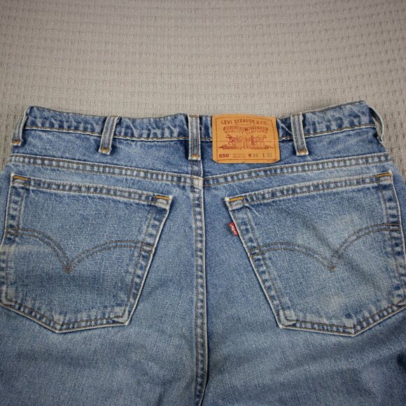Levi's 550 Relaxed Fit Made In Canada Denim Jeans 38x32 - Picture 7 of 8